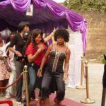 Des jeunes dansant lors des obsèques à Kinshasa, se livrant en spectacle CP:DR