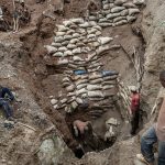 Des creuseurs dans une mine artisanale en RDC CP:DR